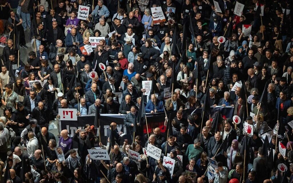Arab, Jewish protesters turn out in record numbers for Tel Aviv anti ...