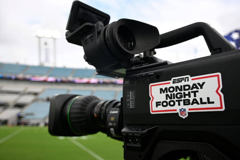 ESPN closes deal for NFL Network, rights for RedZone which gives the ...