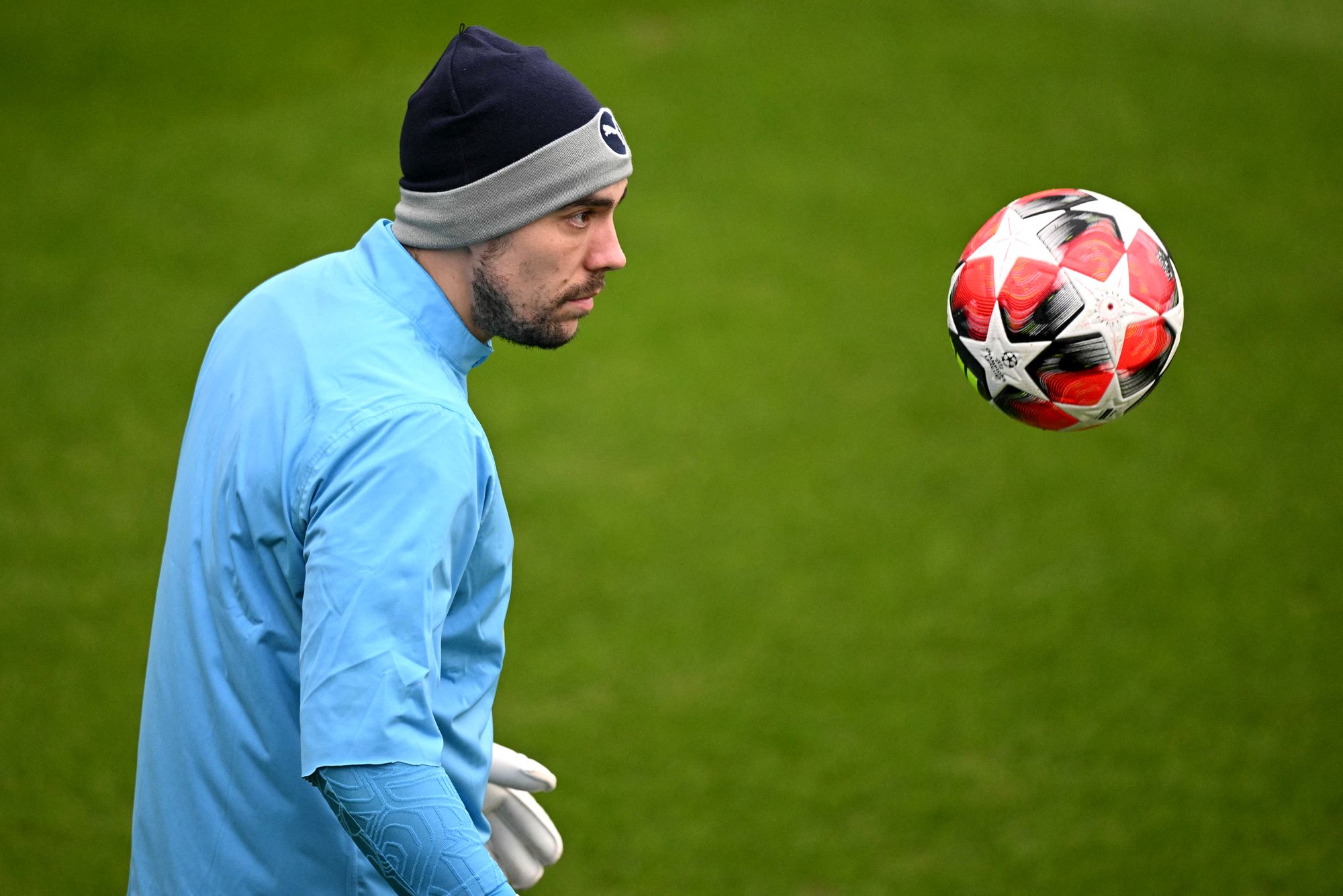 Leeds United's relegation-battling key rivals sign treble-winning new ...