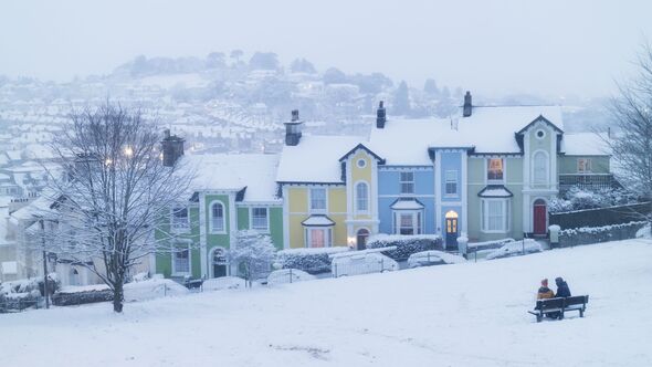 UK weather map reveals exact date snow will blast 28 counties