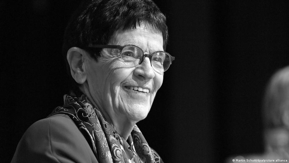 Rita Süssmuth: The high-profile feminist reformer dies aged 88