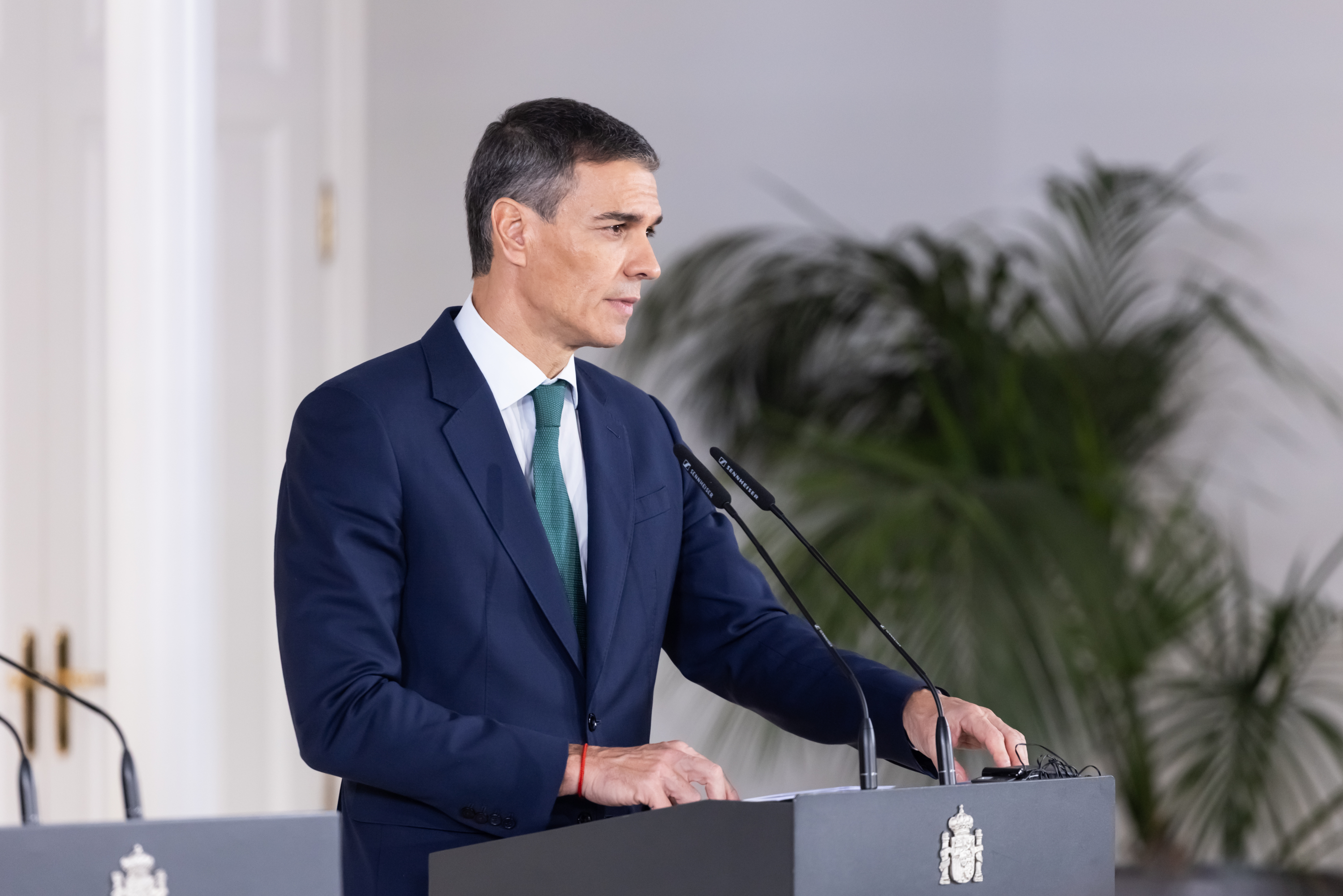 Sánchez garantiza la revalorización de las pensiones "con o sin el PP ...