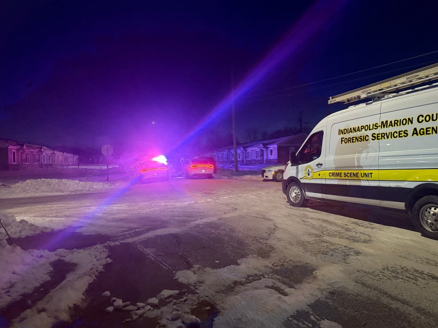 IMPD: 2 men dead after near southeast side shooting
