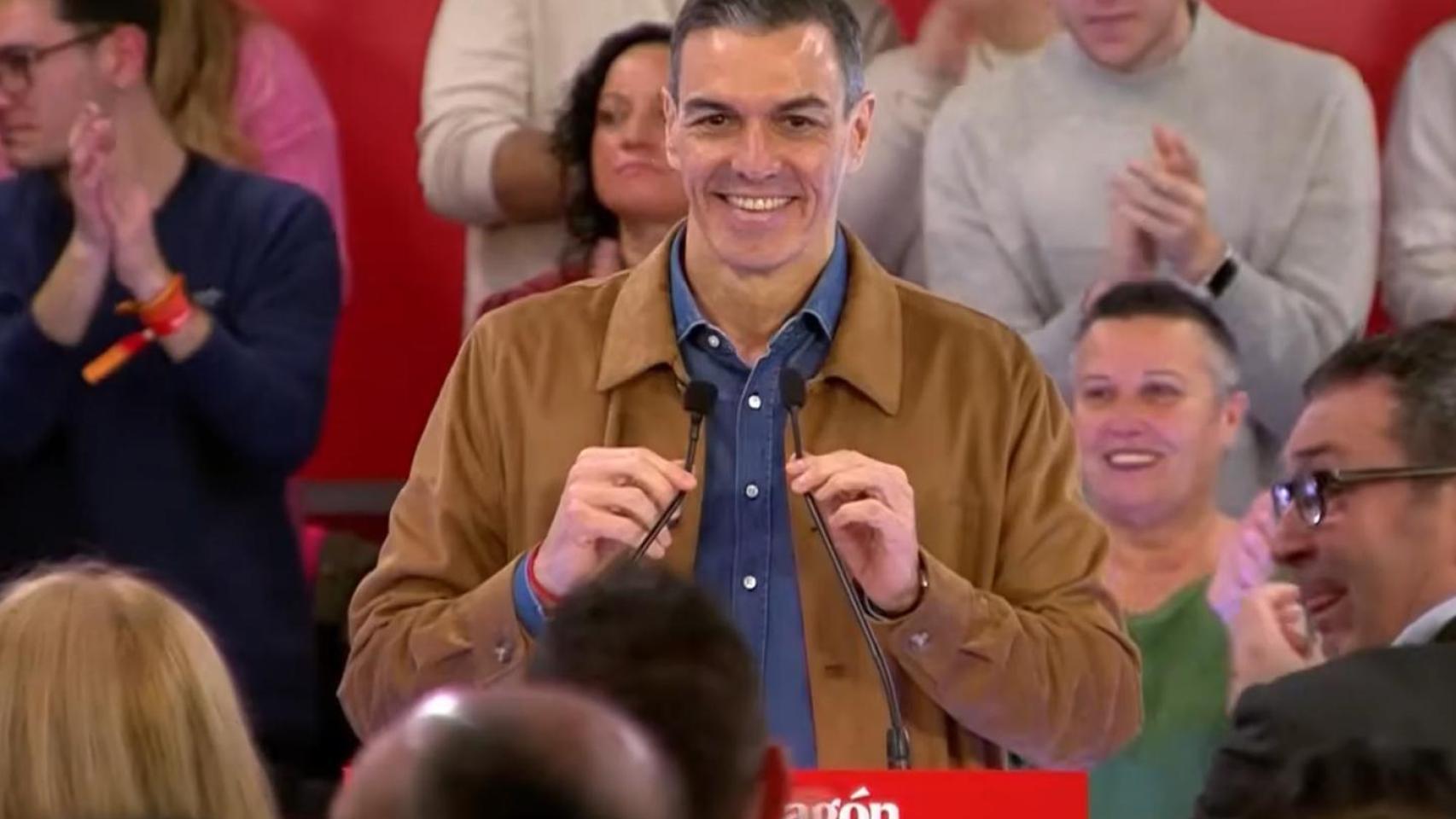 Una mujer interrumpe e insulta a Sánchez durante su mitin en Teruel y ...