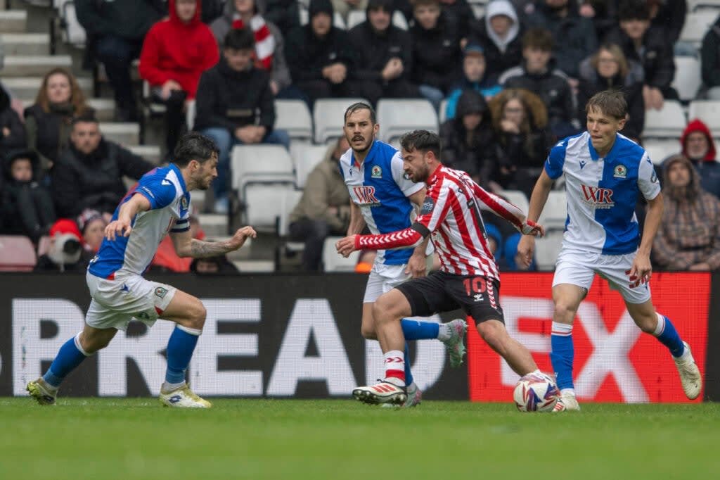 Arsenal have bid rejected for striker as Mikel Merino injury news rocks club<br>