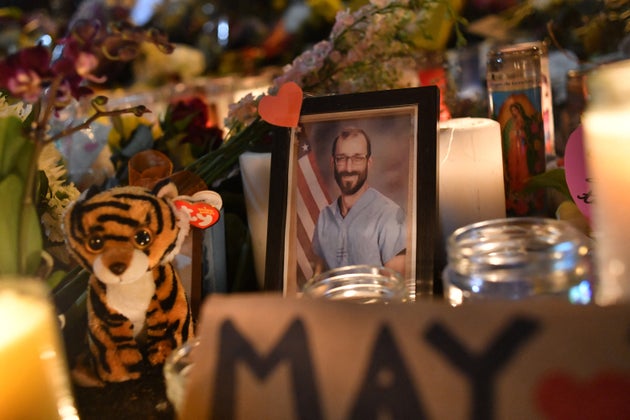 Two CBP agents identified in Alex Pretti shooting
