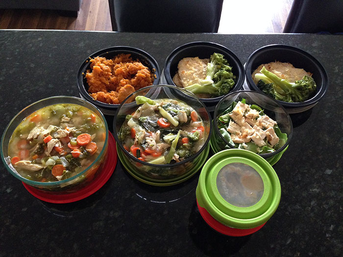 “No One Can Stop Me”: 38 People Confess To The Weirdest Things They Do Living Alone