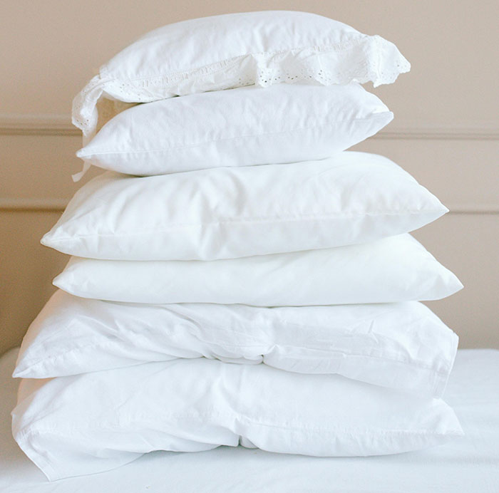 “No One Can Stop Me”: 38 People Confess To The Weirdest Things They Do Living Alone