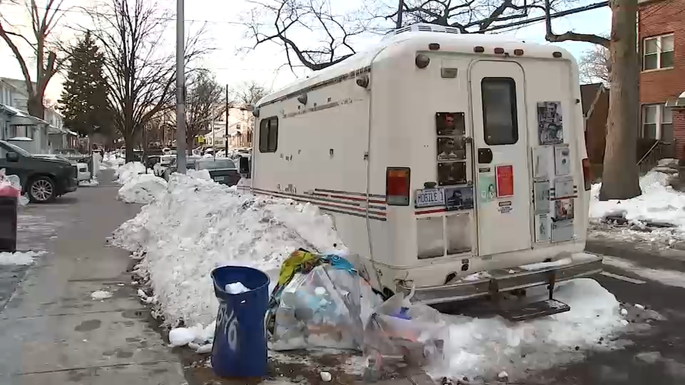 Man, dog found dead inside mobile vet van in Queens