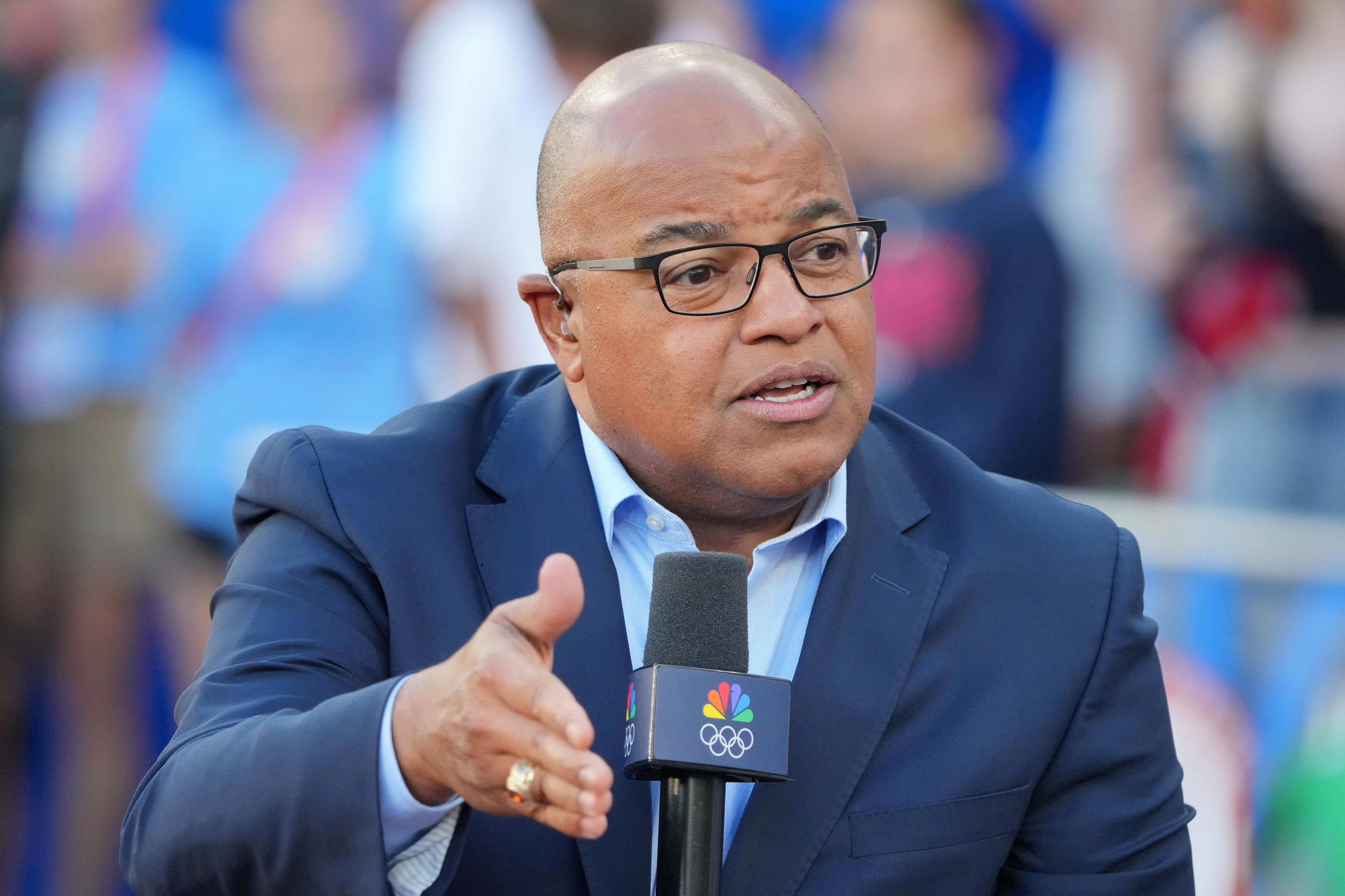 Lakers-Knicks announcers: Who's calling national TV game on NBC?