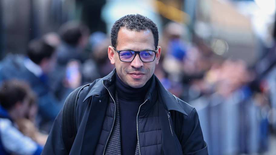 Se revela la prioridad de Liam Rosenior en el Chelsea el último día del mercado de fichajes, y no son los traspasos