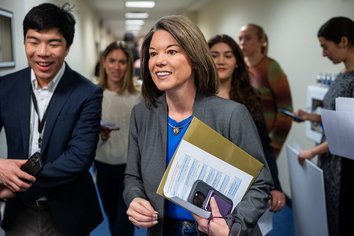 Democrats continue to outraise Republicans in key Senate races