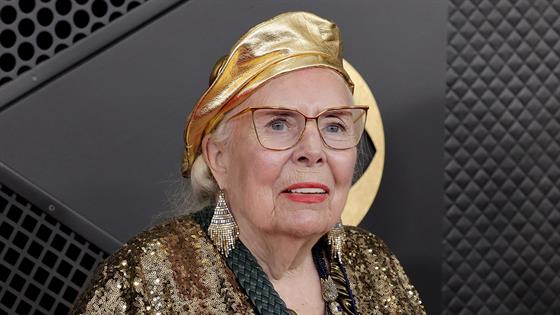 Joni Mitchell makes rare red carpet appearance at Grammys 2026