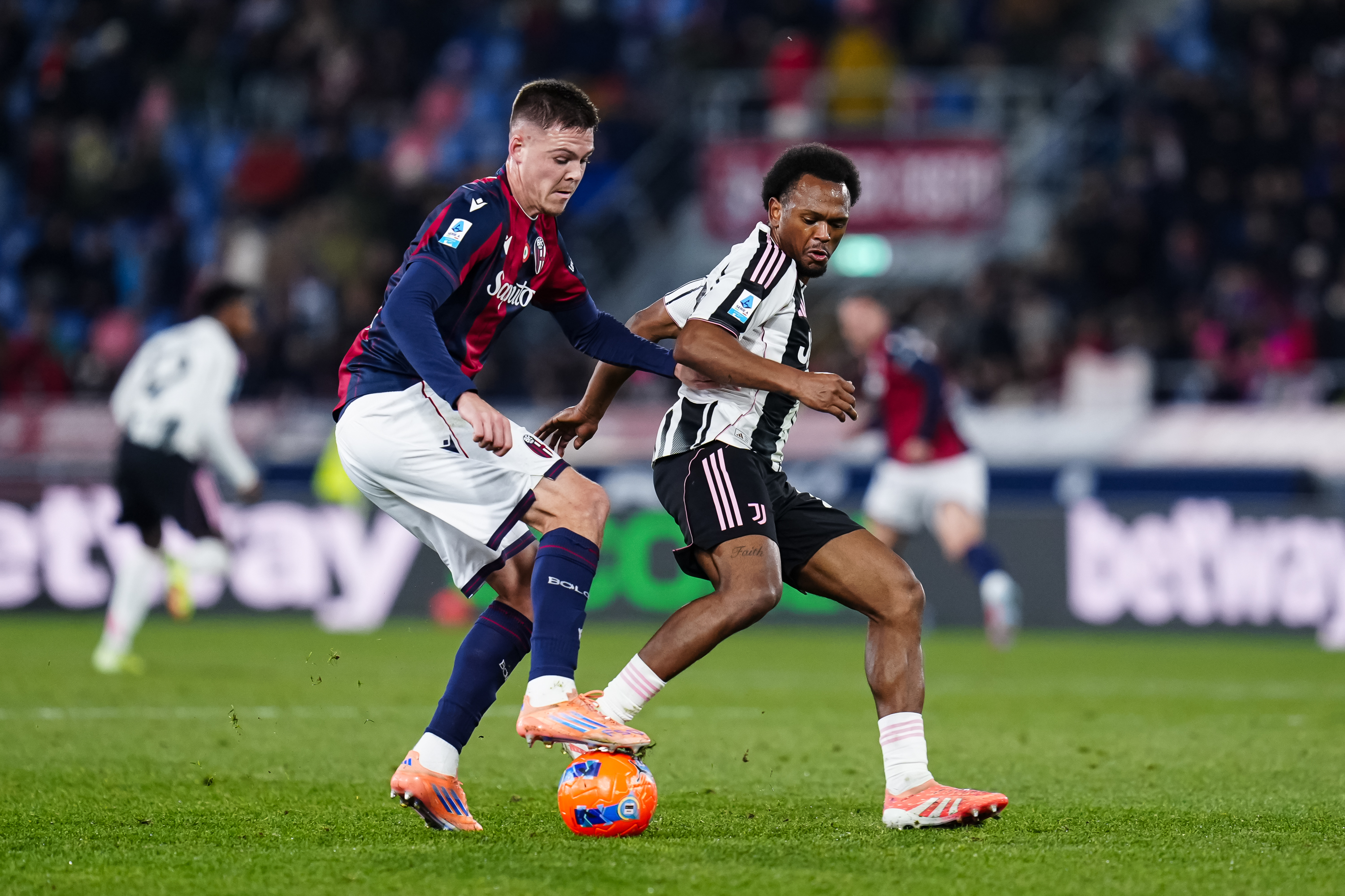Reports: Juventus, Bologna finalize Emil Holm, Joao Mario swap deal<br><br>