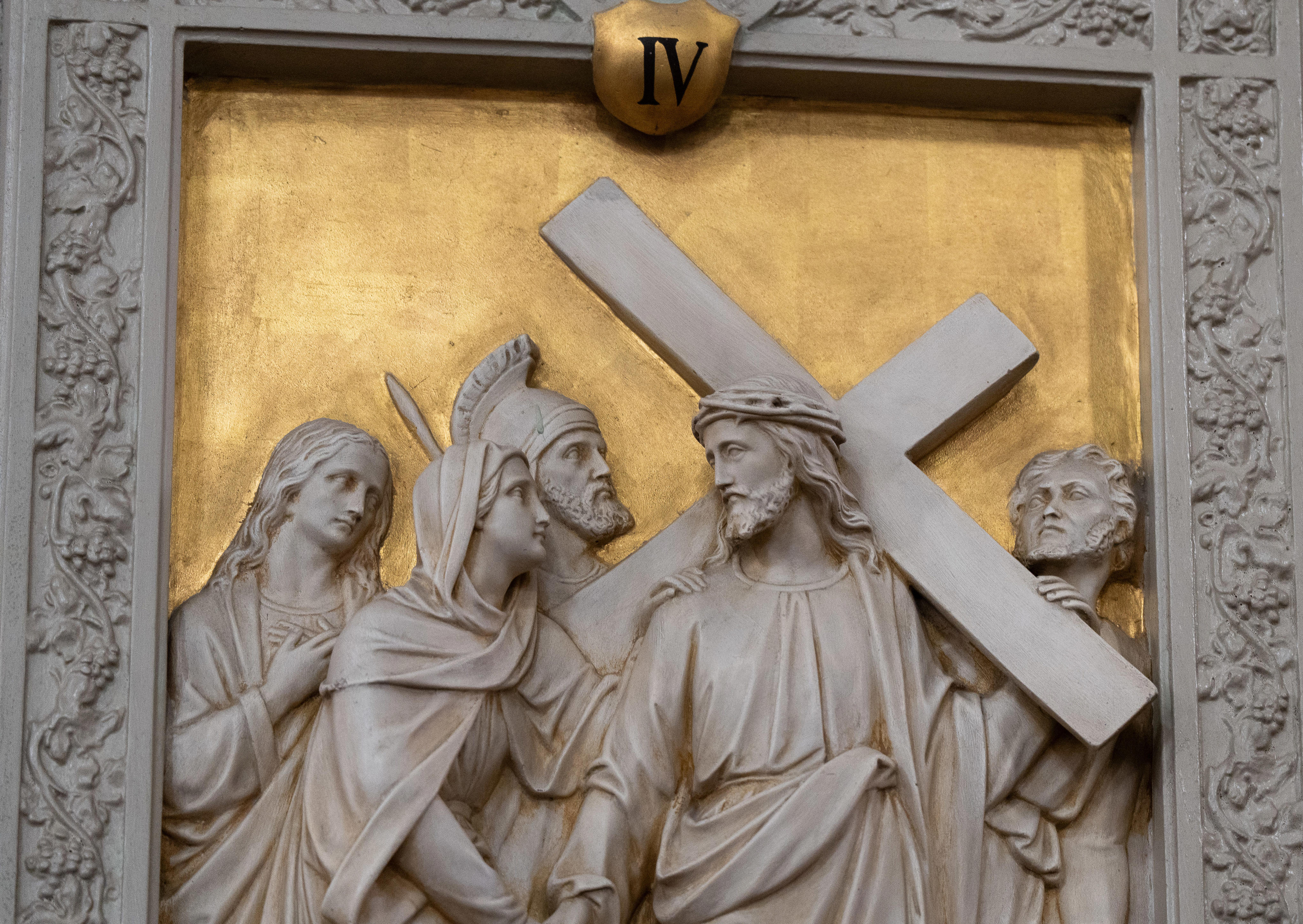 'Your prayers matter.' El Paso bishop calls for Holy Hour for peace