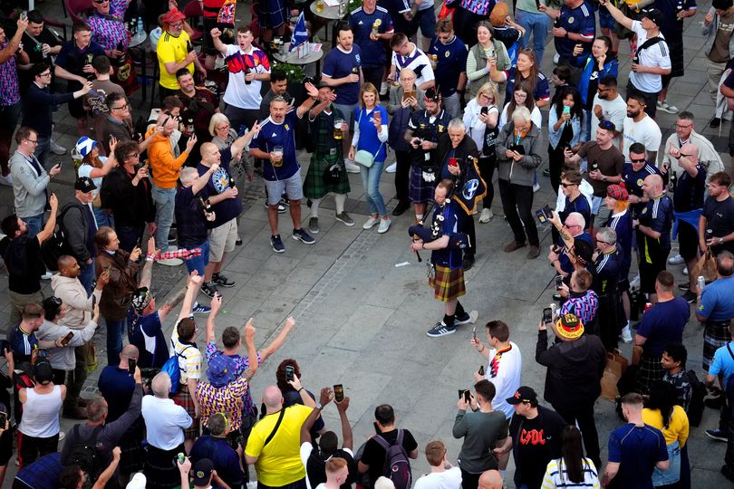 rip-off-tartan-army-train-fares-at-world-cup-in-boston-must-be-rethought