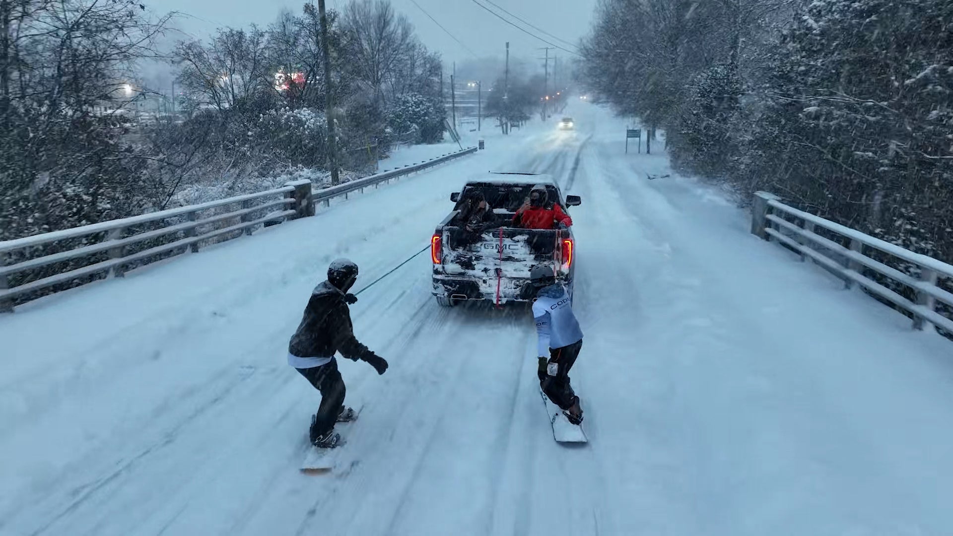Winter storm causes hundreds of collisions