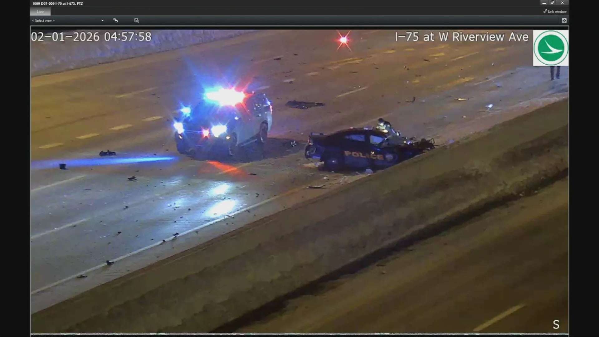 Chase ends with 2 police cruisers involved in crash on I-75