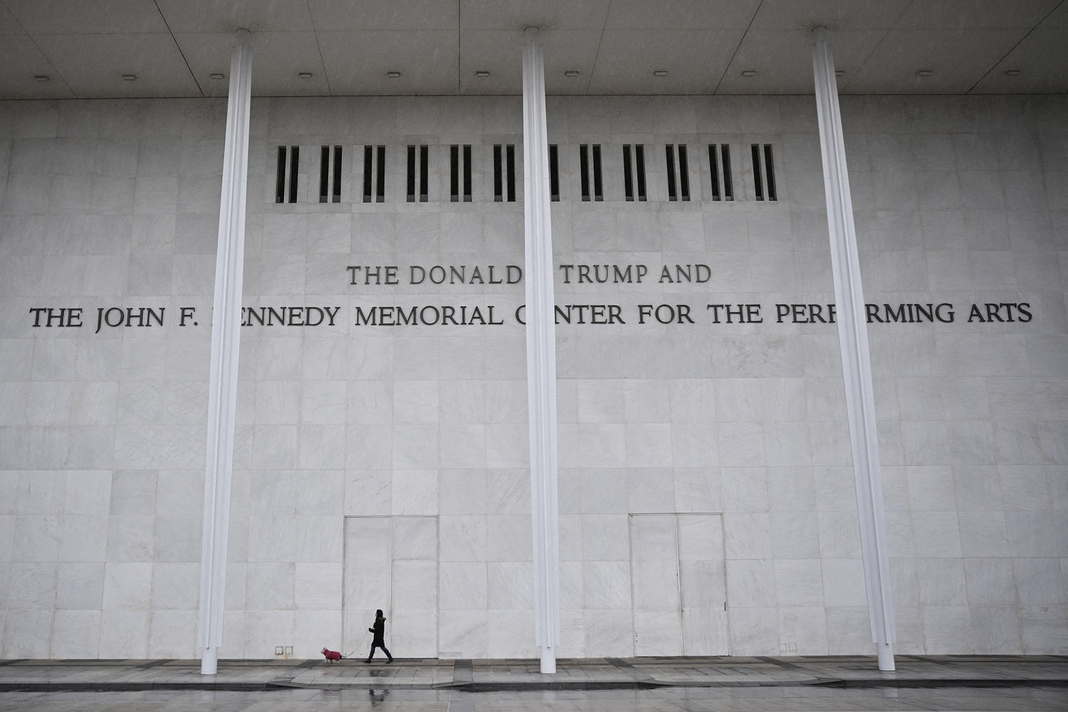 Trump says Kennedy Center will close for two years for renovations<br>