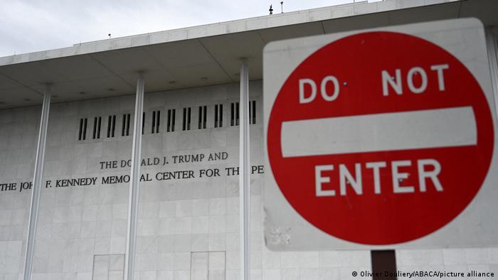 Trump says Kennedy Center to close for 2 years for renovations<br><br>
