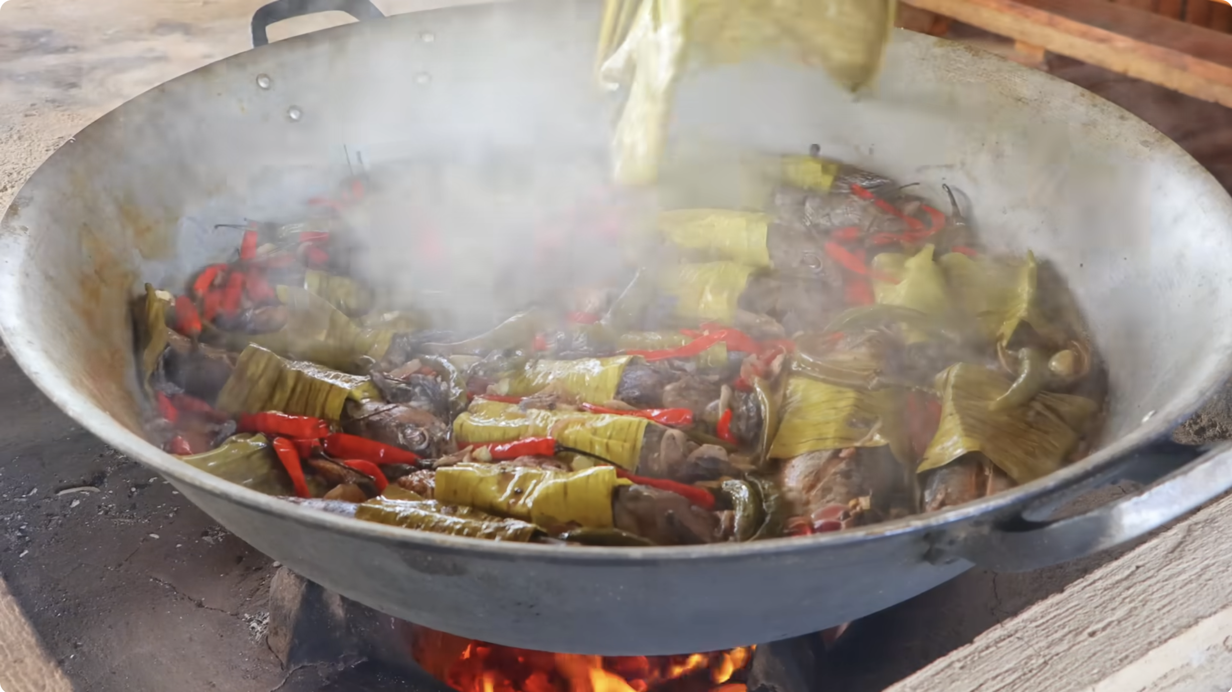 Authentic Pinoy fish recipe: Paksiw na tulingan I Joseph the Explorer