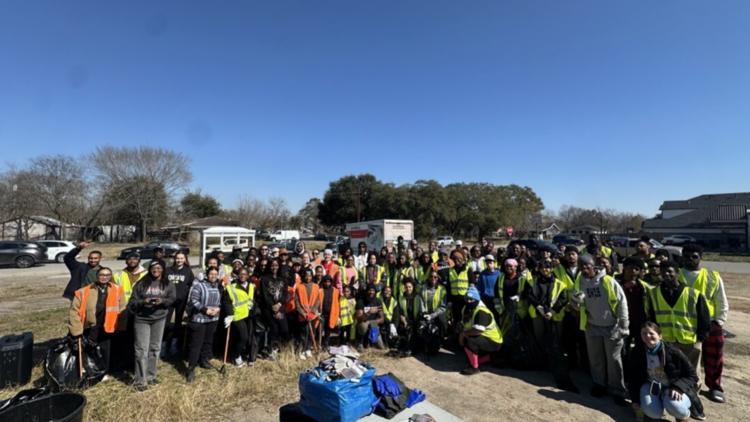 Fed up with illegal dumping, Sunnyside resident takes action with ...