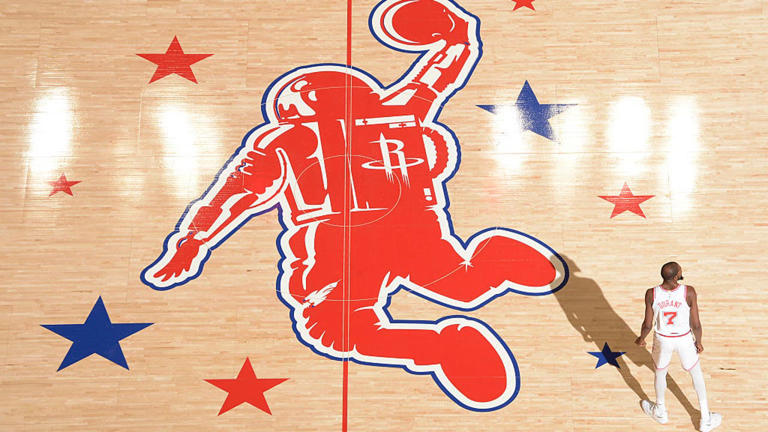 Kevin Durant makes history as oldest all-star in Rockets history ...