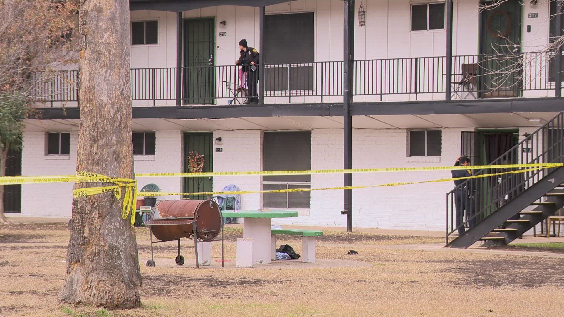 One man shot after gunman opens fire at three men at west-side apartment