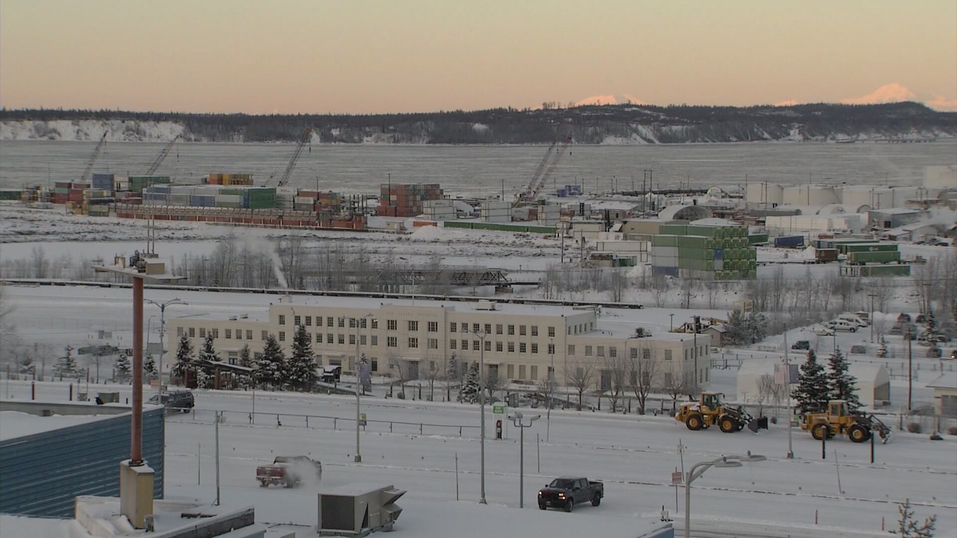 Alaska population grows slightly despite continued out-migration