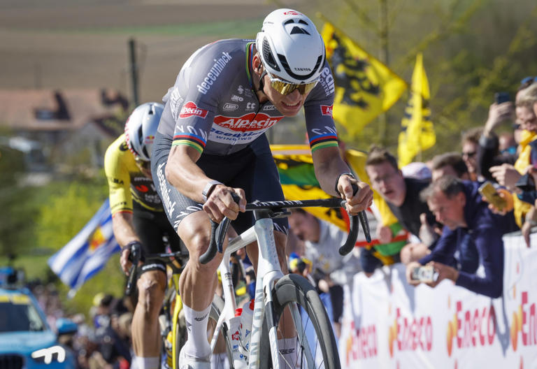 Roodhooft hoopt op debuut Van der Poel in Omloop Het Nieuwsblad: 'Vond ...