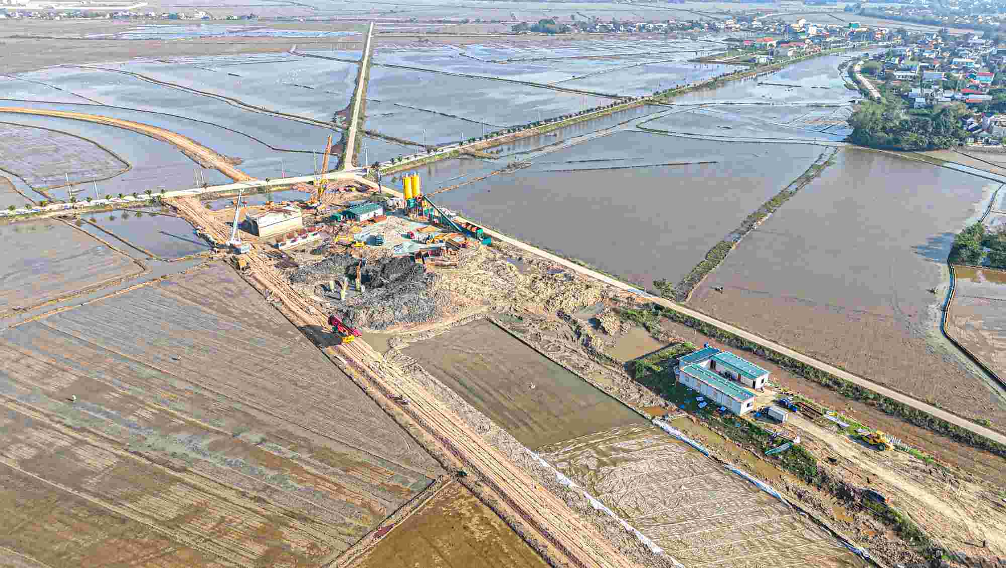 Dự án đường nối sân bay ở Huế thi công chậm trễ