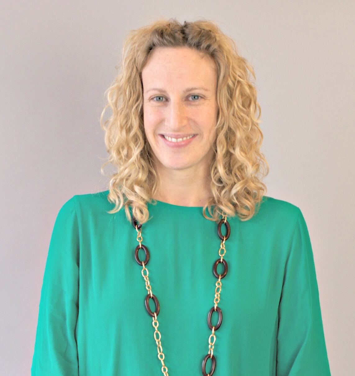 This Toronto doctor has over 2,000 patients, but still no permanent ...