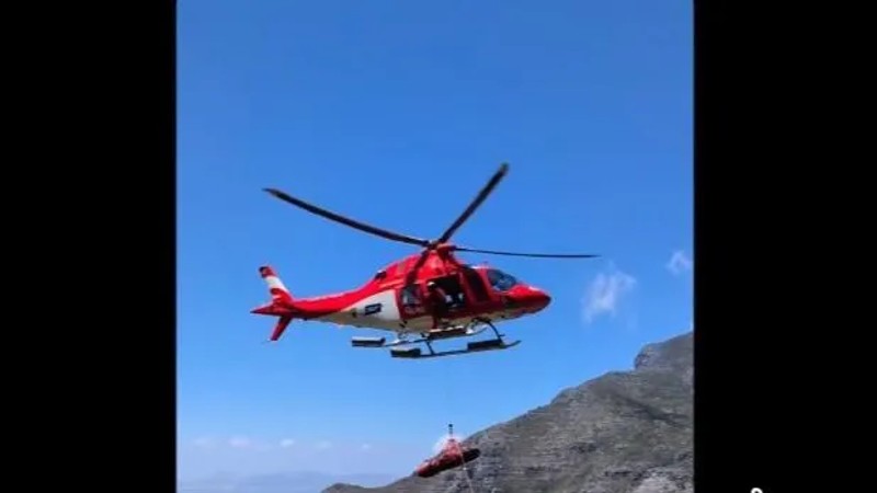 Watch: Dramatic rescue footage captures airlift of injured hiker from ...