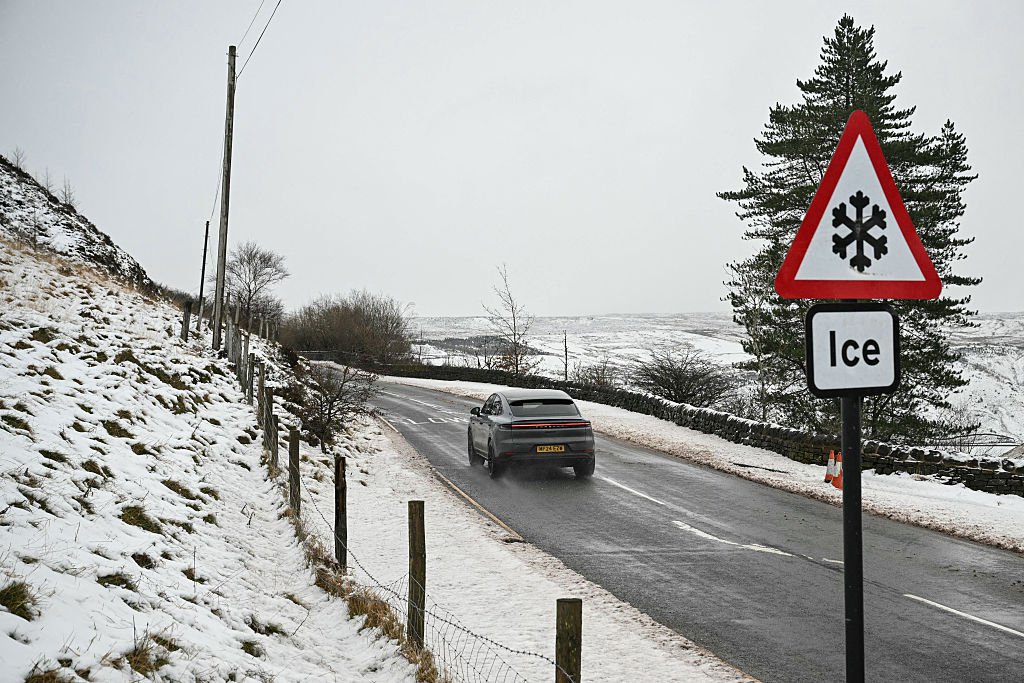 Drivers warned of treacherous icy roads and thick fog in wake of Storm ...