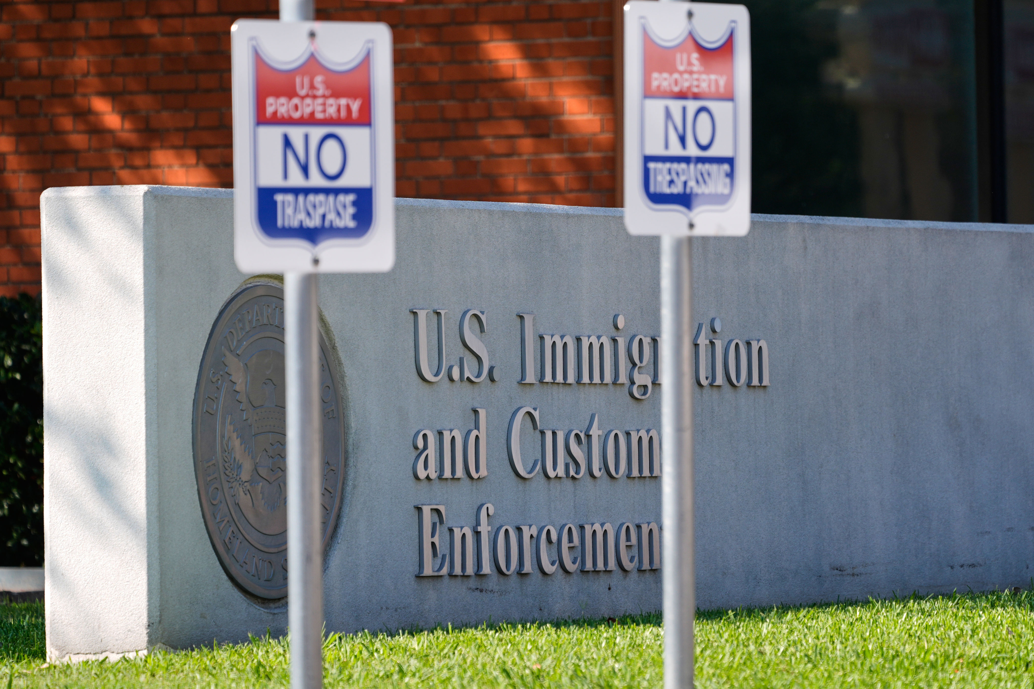 ICE puts Texas detention center on lockdown after measles outbreak<br><br>