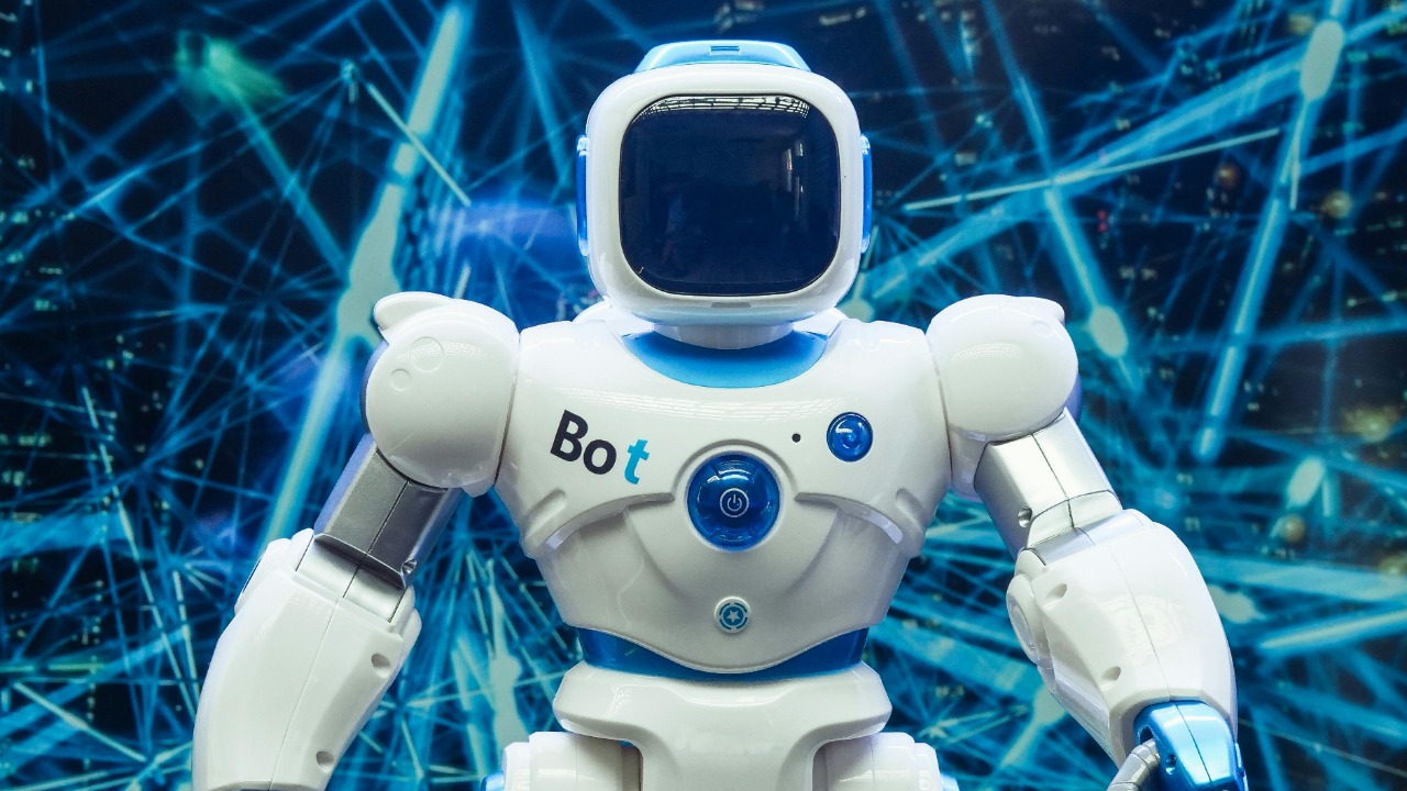 Is this the singularity? AI bots flood a social site where humans are