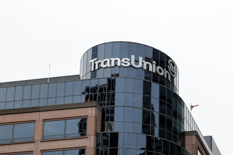 TransUnion to buy RealNetworks' mobile division