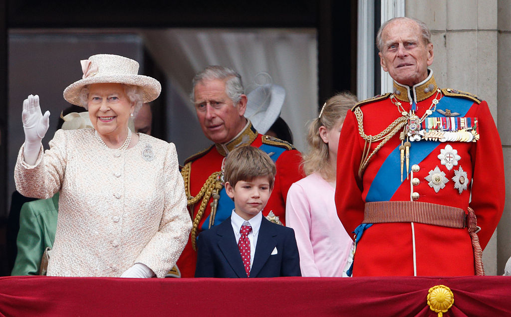 list-100-surnames-that-could-mean-you-have-royal-blood