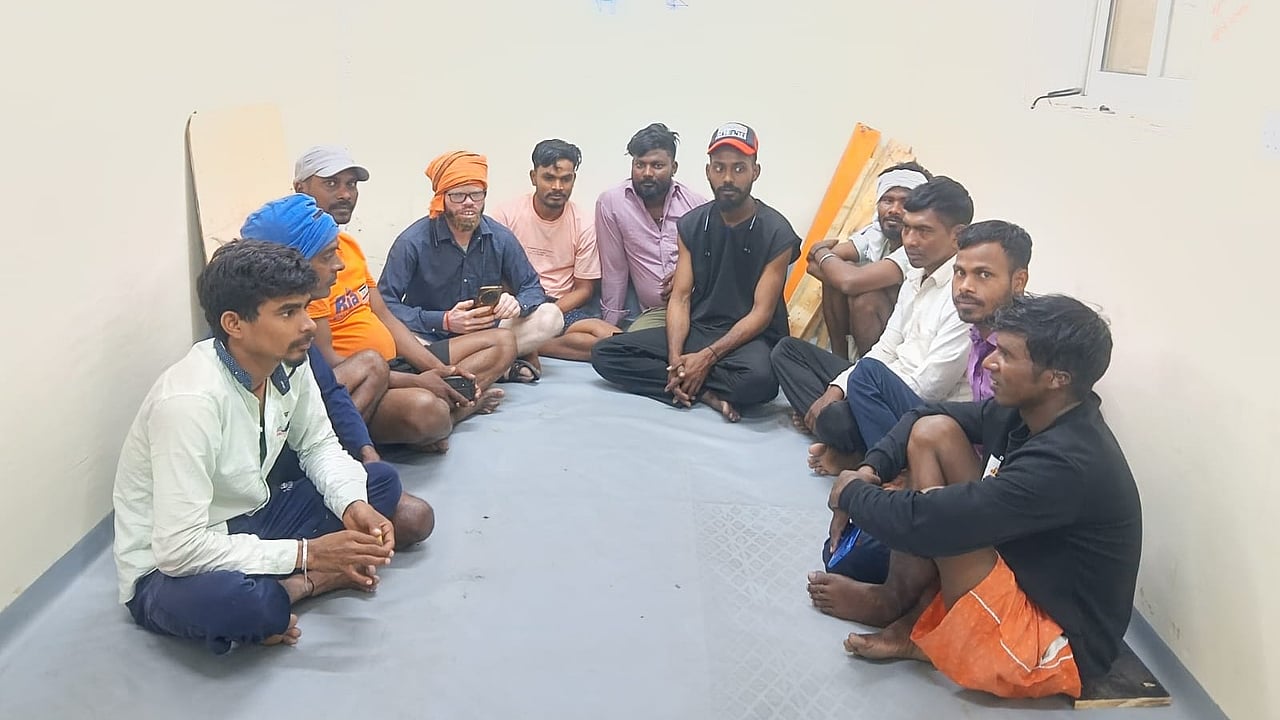 14 Jharkhand migrant workers stranded in Dubai seek government help ...