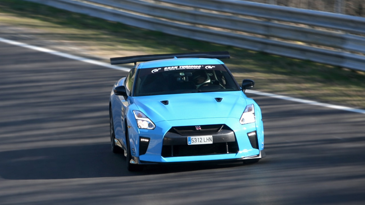 Nissan GT-R R35 flat out at the Nürburgring