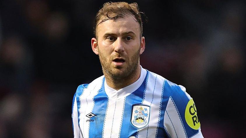 Plymouth sign Huddersfield’s Kane on loan<br><br>