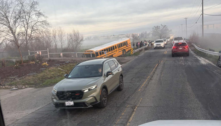 School bus with students inside crashes into creek in Sacramento, CHP says