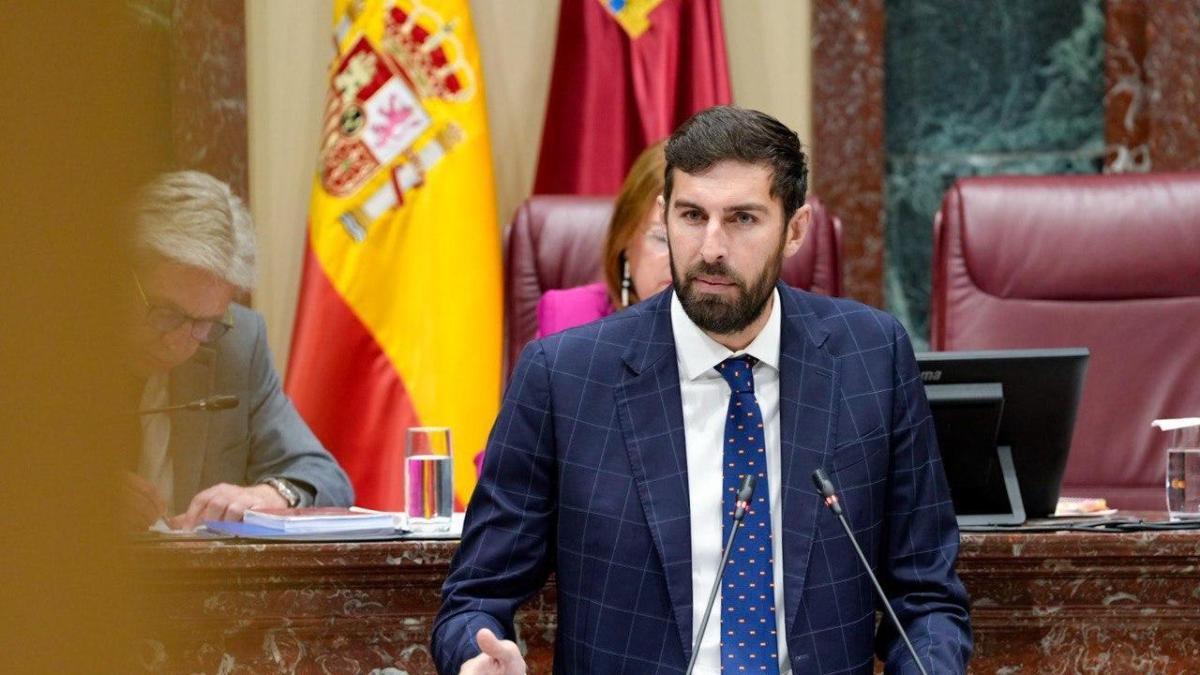 Vox presenta en Murcia su reforma de la ley del Mar Menor: «El texto ...