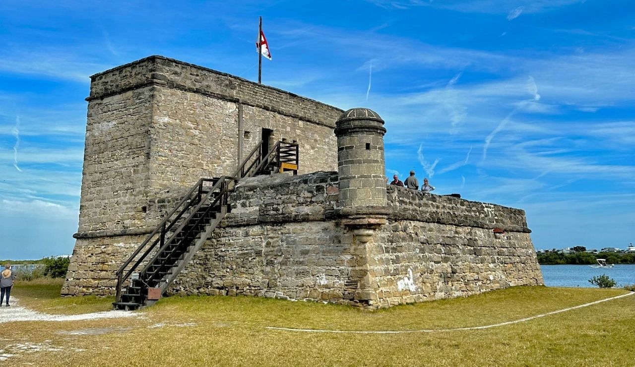 Promontory fort — coastal in Ballyherragh