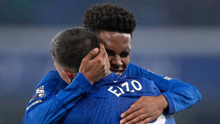 Liam Rosenior ofrece una actualización a Estevao mientras Enzo Fernández envía un conmovedor mensaje al Chelsea