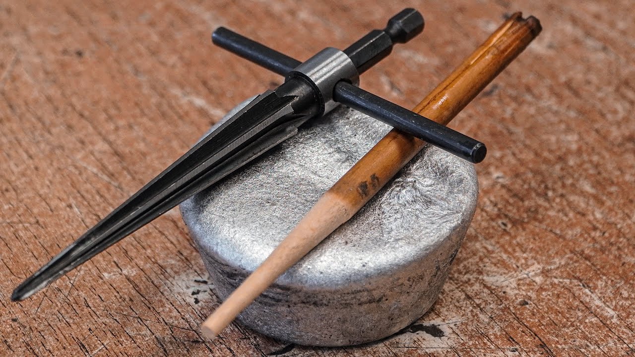 Wood tapered pins jig made from aluminum, muffin, and razor blade