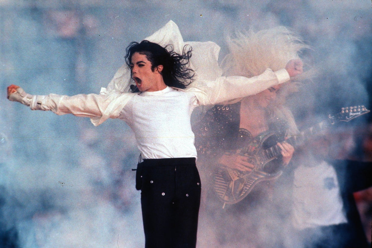 How the Super Bowl halftime show evolved from pageantry to pop culture ...