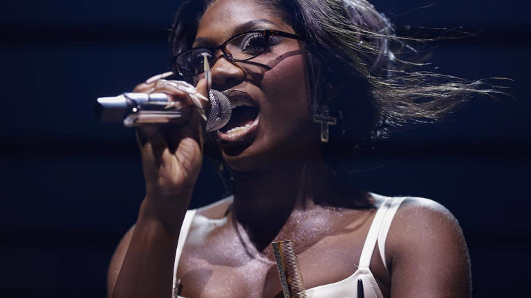 Tampa rapper Doechii is once again a Grammy winner