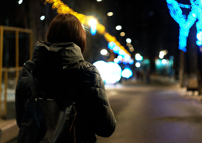 46 Of The Creepiest Things Unhoused People Have Experienced On The Streets