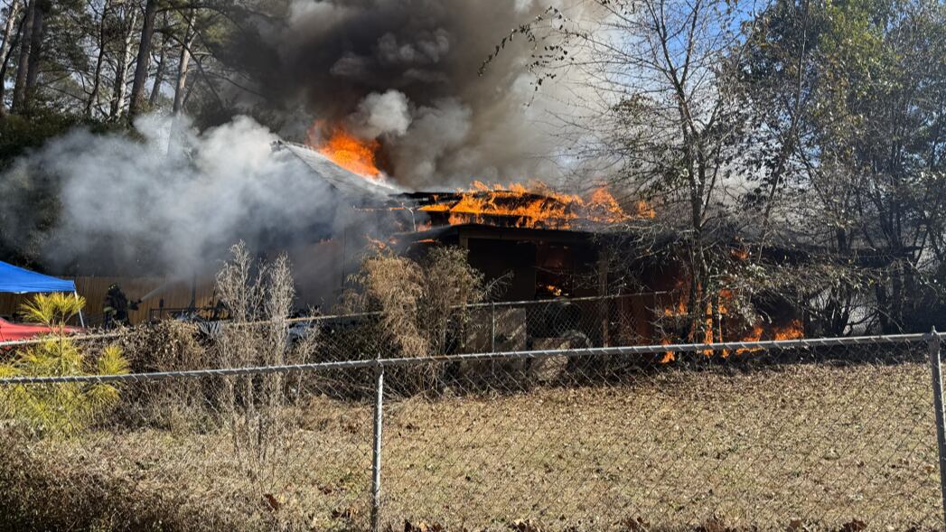Crews battle large outbuilding fire in North Augusta